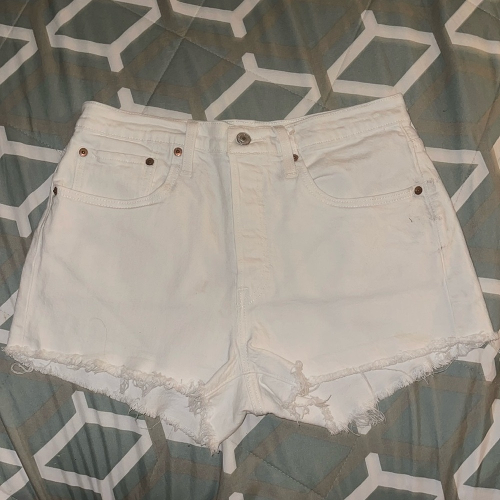 Levi's 501 White Shorts